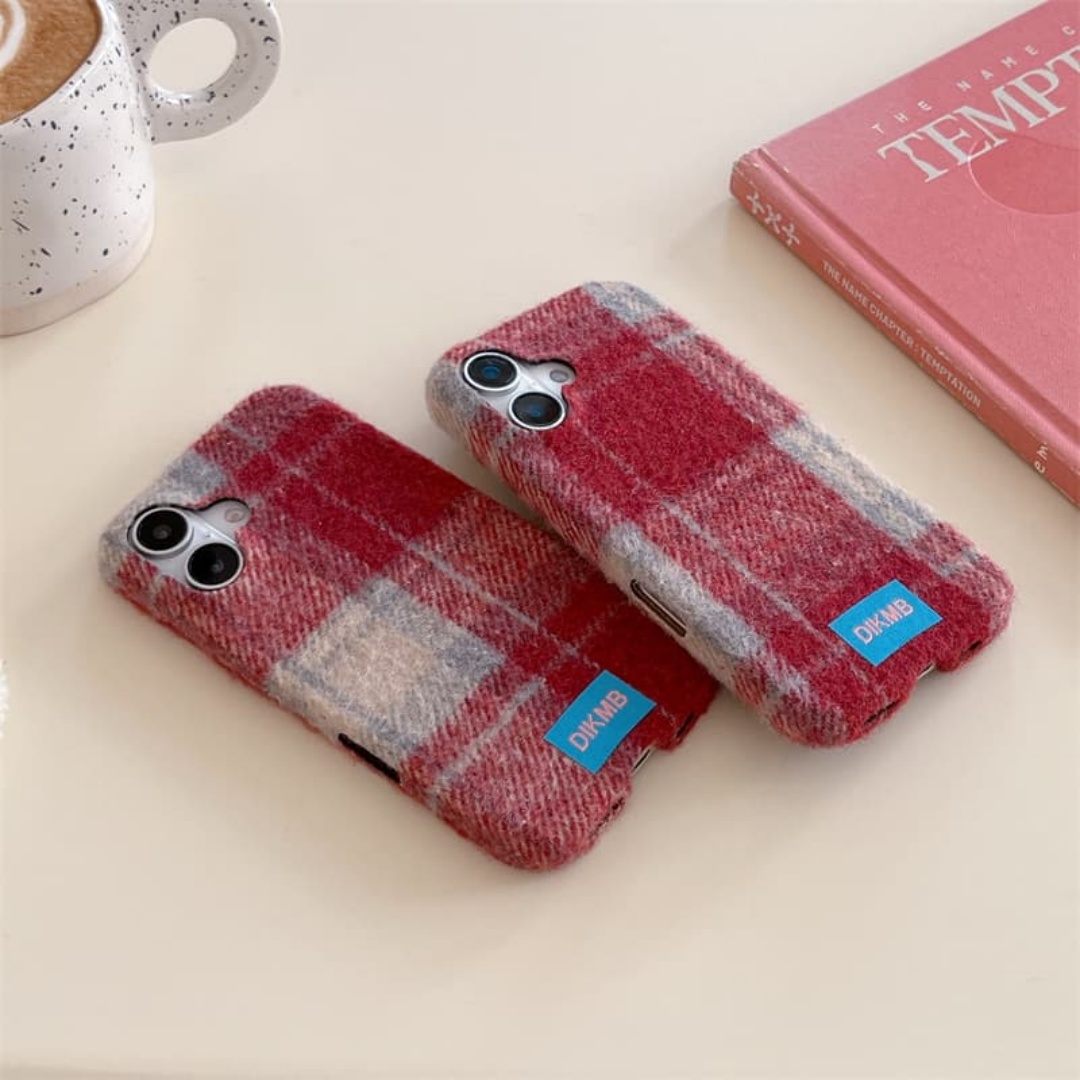 레트로 스타일의 체크무늬, 부드럽고 포근한 소재로 제작 - Phone Cases Iphone 13 리뷰 및 가격